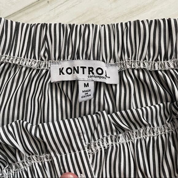 KONTROL Off the Shoulder Navy & White Striped 3/4 Sleeve Blouse Size Medium - Picture 6 of 10